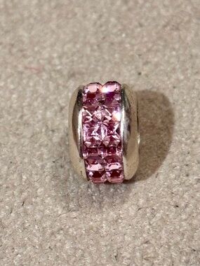 🆕Listing! Brighton Spectrum bead in Light Rose with light pink square crystals